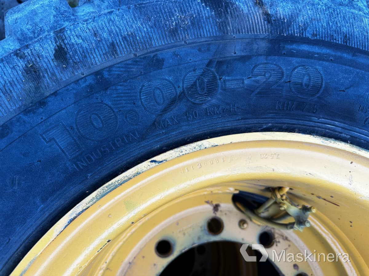 Nokian Grävmaskinsdäck dubbelhjul med fälg - Колесо в категорії Будівельна техніка: фото 5 Nokian Grävmaskinsdäck dubbelhjul med fälg - Колесо в категорії Будівельна техніка: фото 5