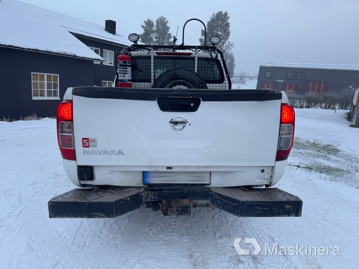 Pickup Nissan Navara med dubbelhytt - Легковий фургон: фото 4 Pickup Nissan Navara med dubbelhytt - Легковий фургон: фото 4