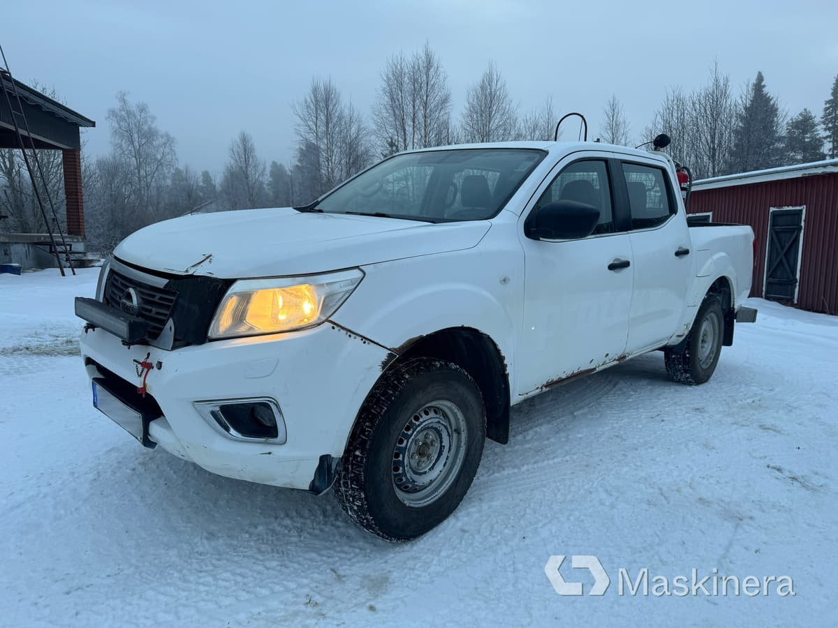 Pickup Nissan Navara med dubbelhytt - Легковий фургон: фото 1 Pickup Nissan Navara med dubbelhytt - Легковий фургон: фото 1