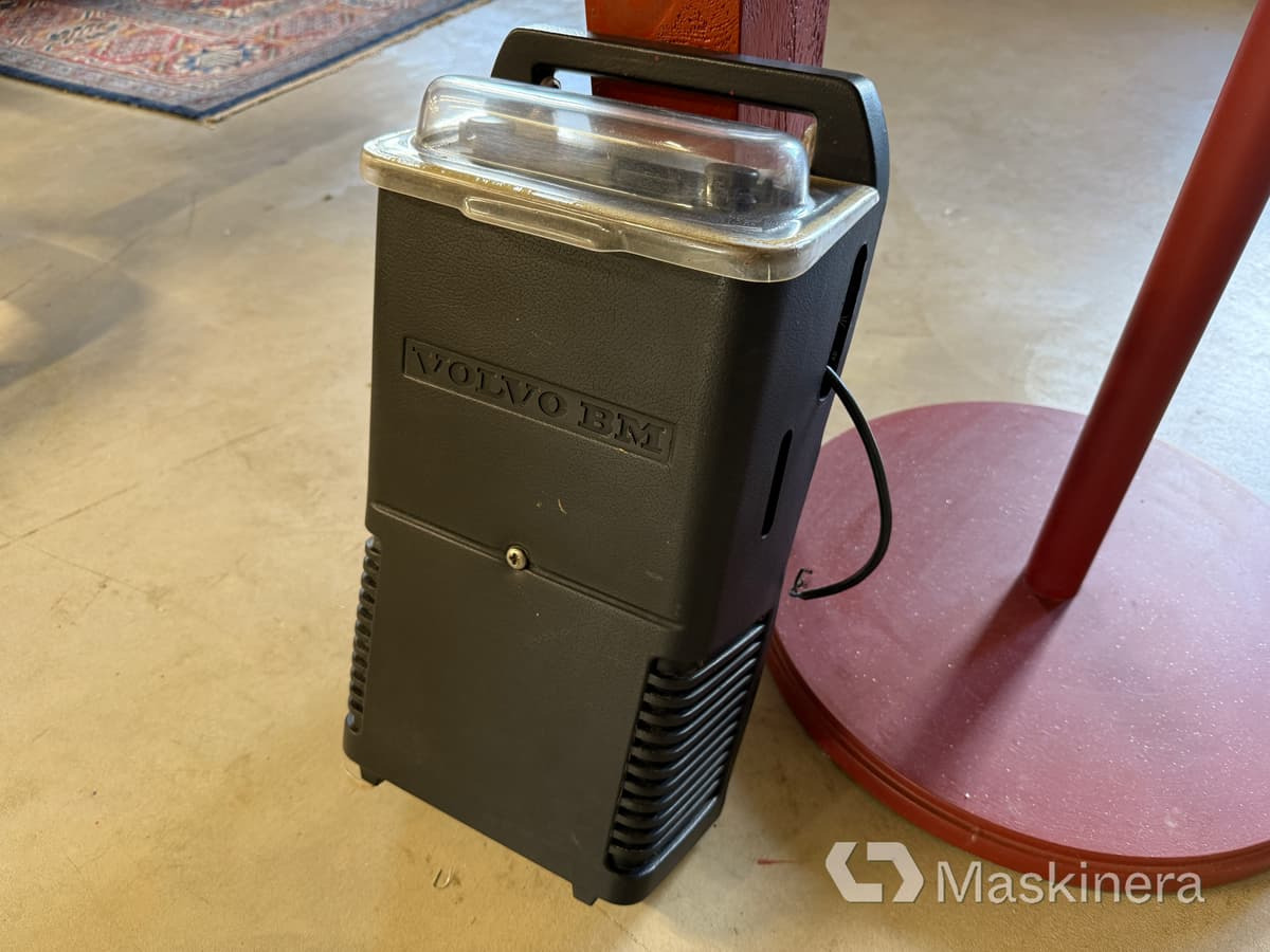 Radio till Volvo BM traktor - Кабіна й інтер'єр в категорії Сільськогосподарська техніка: фото 1 Radio till Volvo BM traktor - Кабіна й інтер'єр в категорії Сільськогосподарська техніка: фото 1