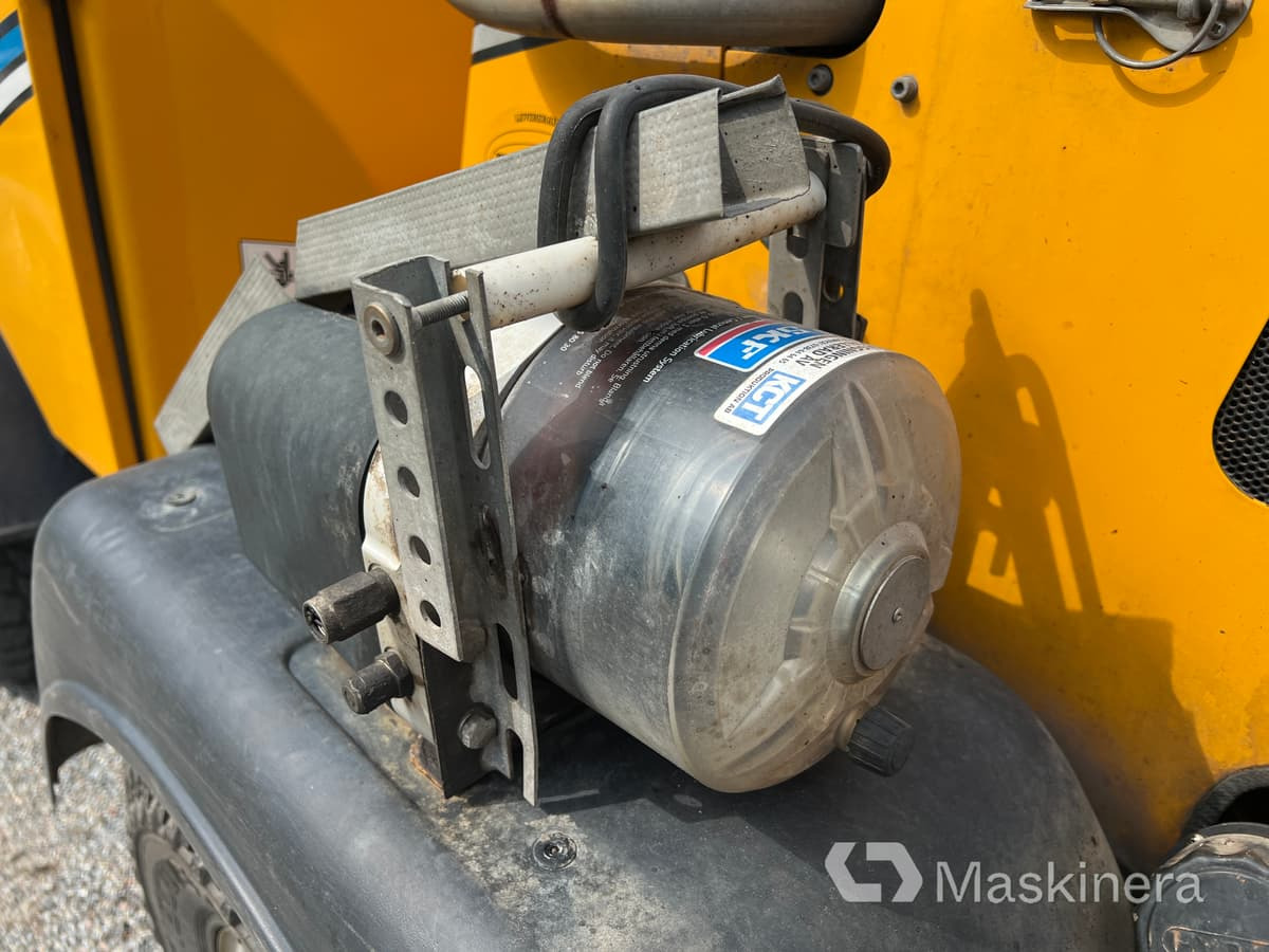 Снігоприбиральна машина Redskapsbärare Wille 265-C22-3A med tillbehör: фото 16 Снігоприбиральна машина Redskapsbärare Wille 265-C22-3A med tillbehör: фото 16