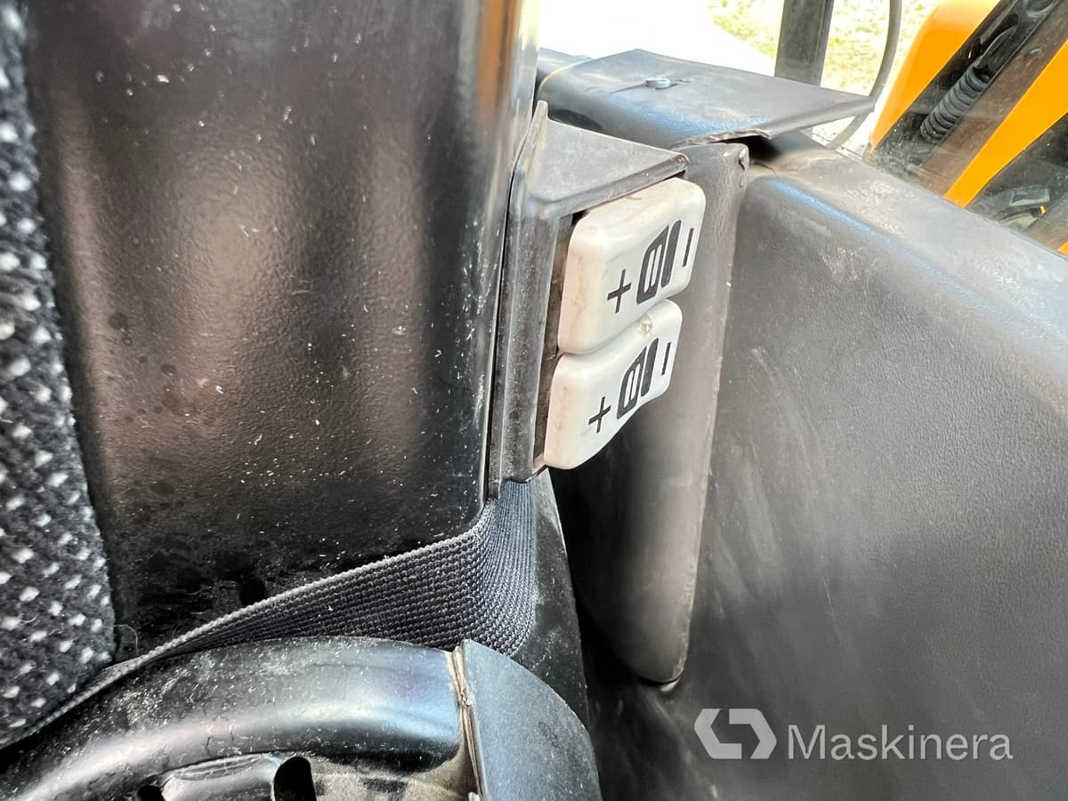 Снігоприбиральна машина Redskapsbärare Wille 265-C22-3A med tillbehör: фото 37 Снігоприбиральна машина Redskapsbärare Wille 265-C22-3A med tillbehör: фото 37