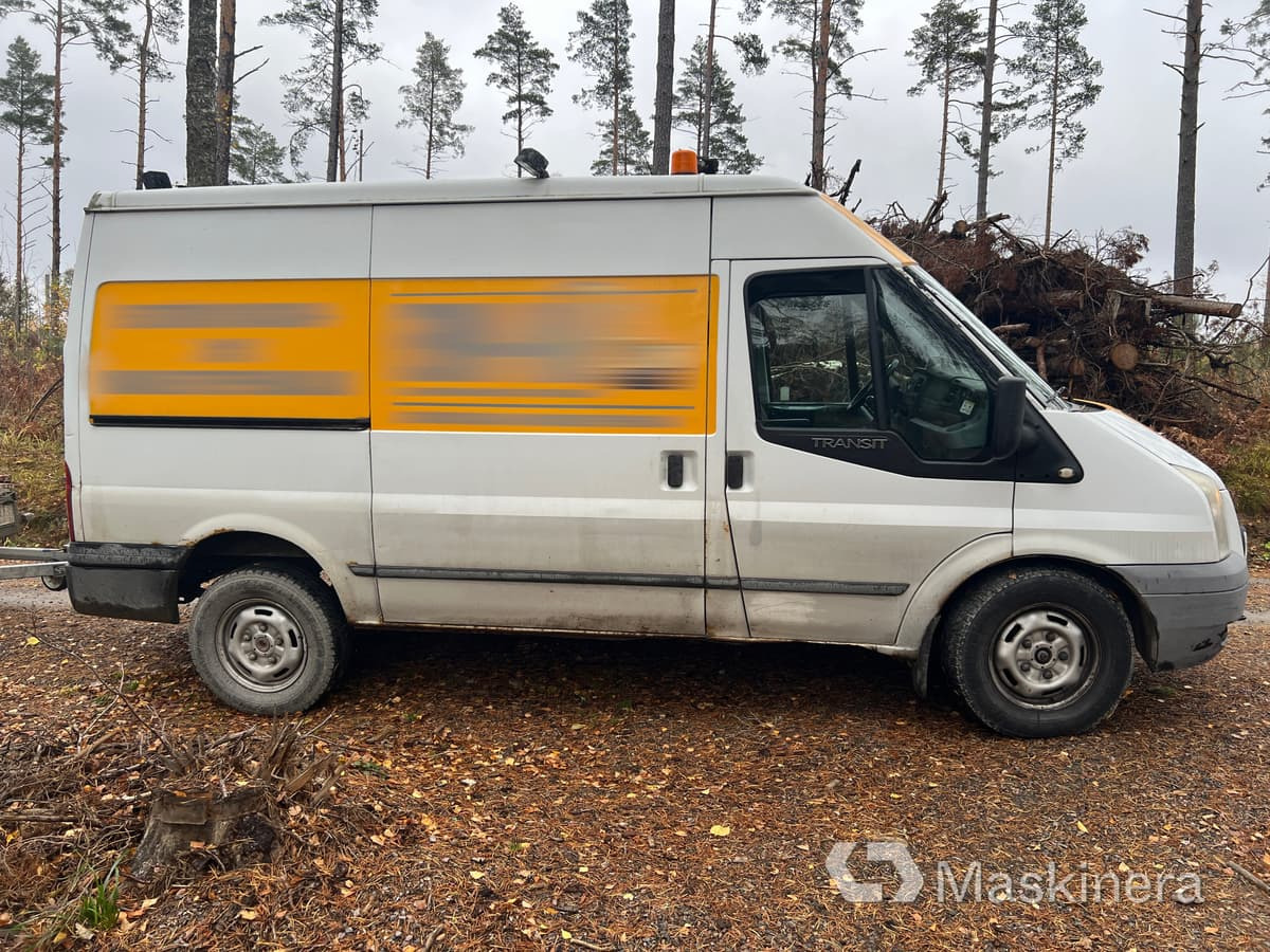 Skåpbil Ford Transit - Суцільнометалевий фургон: фото 4 Skåpbil Ford Transit - Суцільнометалевий фургон: фото 4