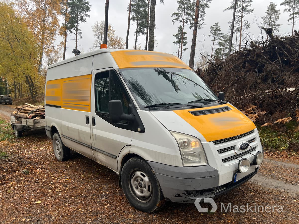 Skåpbil Ford Transit - Суцільнометалевий фургон: фото 3 Skåpbil Ford Transit - Суцільнометалевий фургон: фото 3
