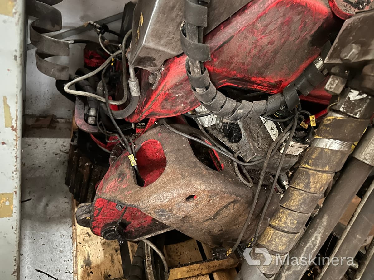 Skördaraggregat SP 451 (reservdelsobjekt) - Валочна головка: фото 2 Skördaraggregat SP 451 (reservdelsobjekt) - Валочна головка: фото 2