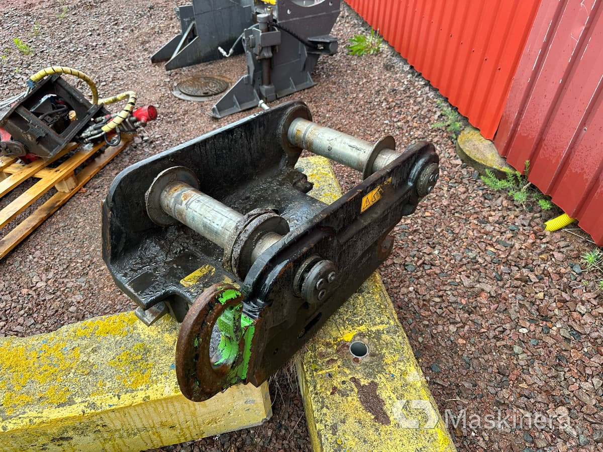 Steelwrist QCS70 FPL Steelwrist Snabbfäste S70 FPL - Зчіпний пристрій в категорії Будівельна техніка: фото 1 Steelwrist QCS70 FPL Steelwrist Snabbfäste S70 FPL - Зчіпний пристрій в категорії Будівельна техніка: фото 1