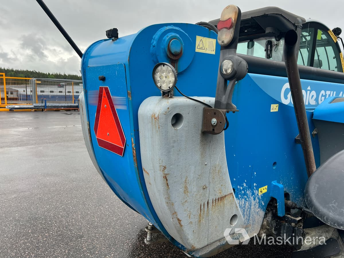 Навантажувач телескопічний Teleskoplastare Genie GTH 4017SX med tillbehör: фото 25