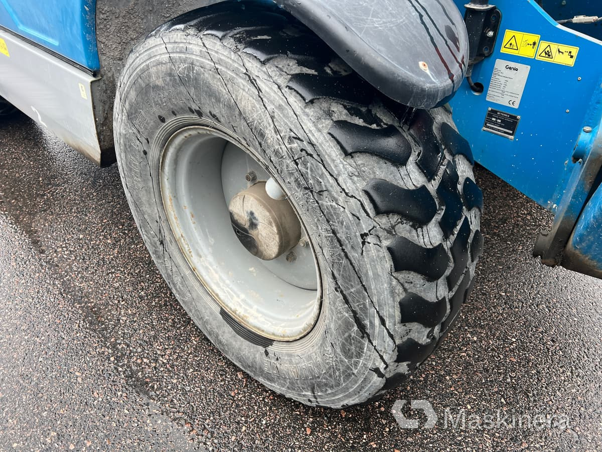 Навантажувач телескопічний Teleskoplastare Genie GTH 4017SX med tillbehör: фото 21