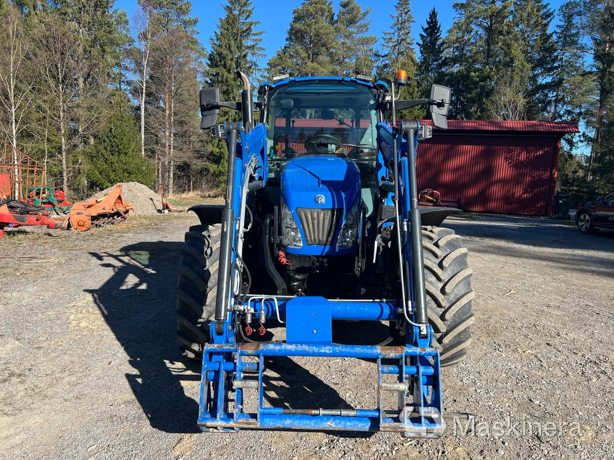 Traktor New Holland T5.85 med frontlastare - Трактор: фото 2 Traktor New Holland T5.85 med frontlastare - Трактор: фото 2