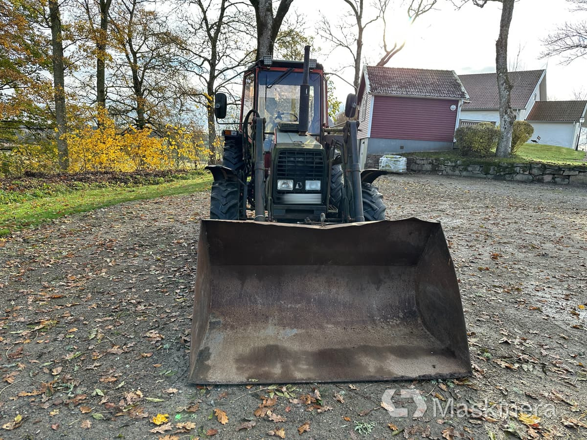 Traktor Valmet 405-4 med frontlastare - Трактор: фото 2 Traktor Valmet 405-4 med frontlastare - Трактор: фото 2