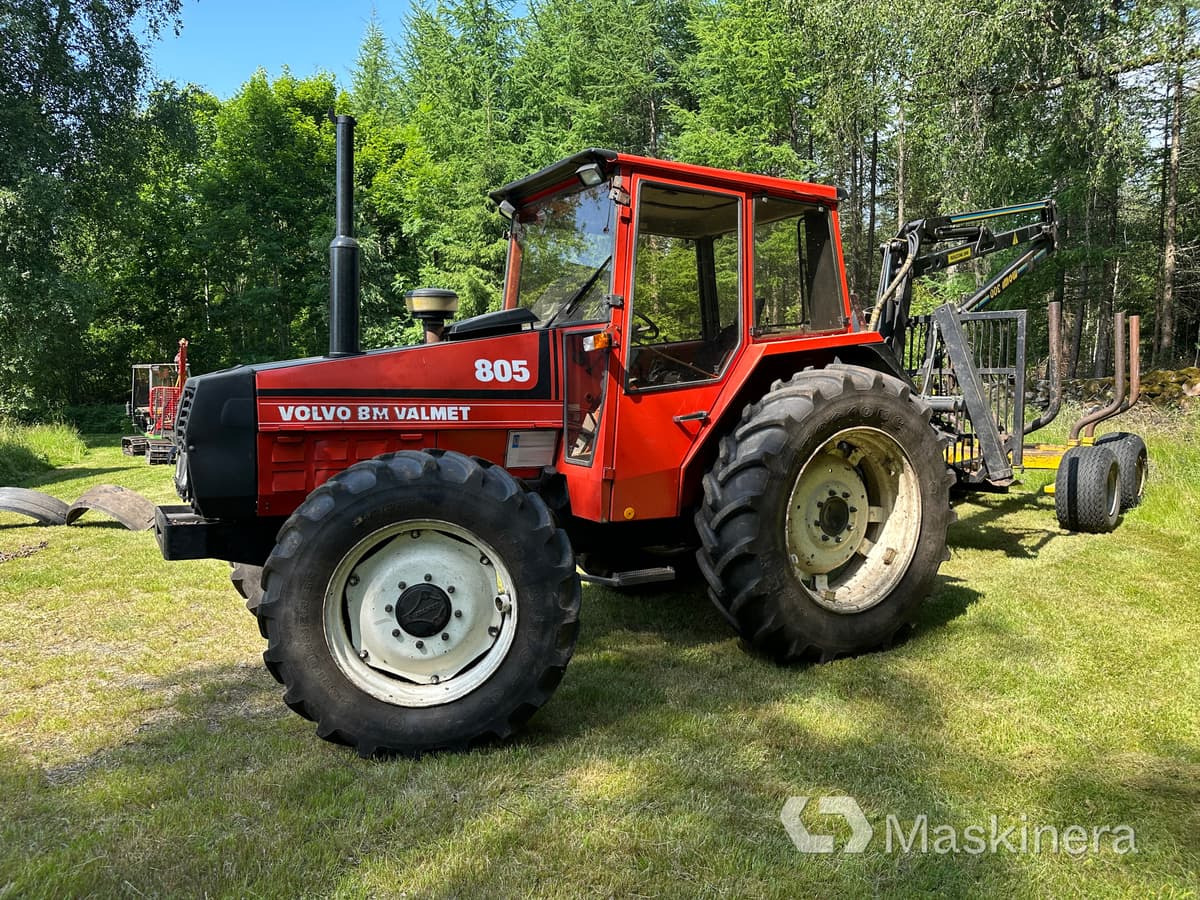Traktor Volvo BM 805-4 med skogsvagn och kran - Трактор, Лісовий причіп: фото 5 Traktor Volvo BM 805-4 med skogsvagn och kran - Трактор, Лісовий причіп: фото 5