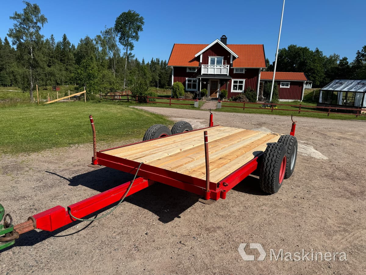 Traktordragen Maskintrailer 2-axlad - Низькорамна платформа причіп: фото 2 Traktordragen Maskintrailer 2-axlad - Низькорамна платформа причіп: фото 2