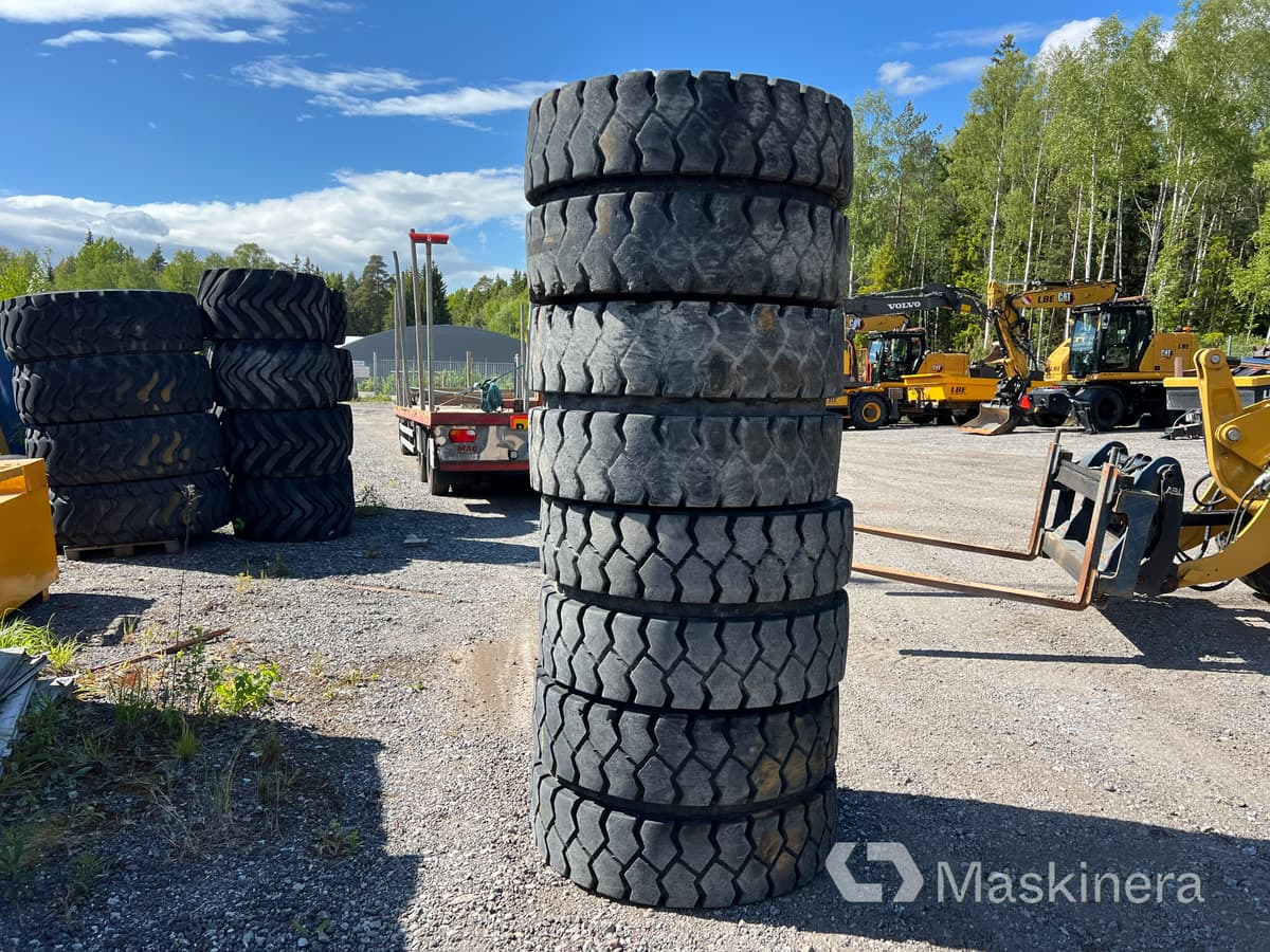 Trelleborg 10.00-20 NHS Däck med fälg Dubbelmontage Trelleborg 10.00-20 - Колесо: фото 1 Trelleborg 10.00-20 NHS Däck med fälg Dubbelmontage Trelleborg 10.00-20 - Колесо: фото 1