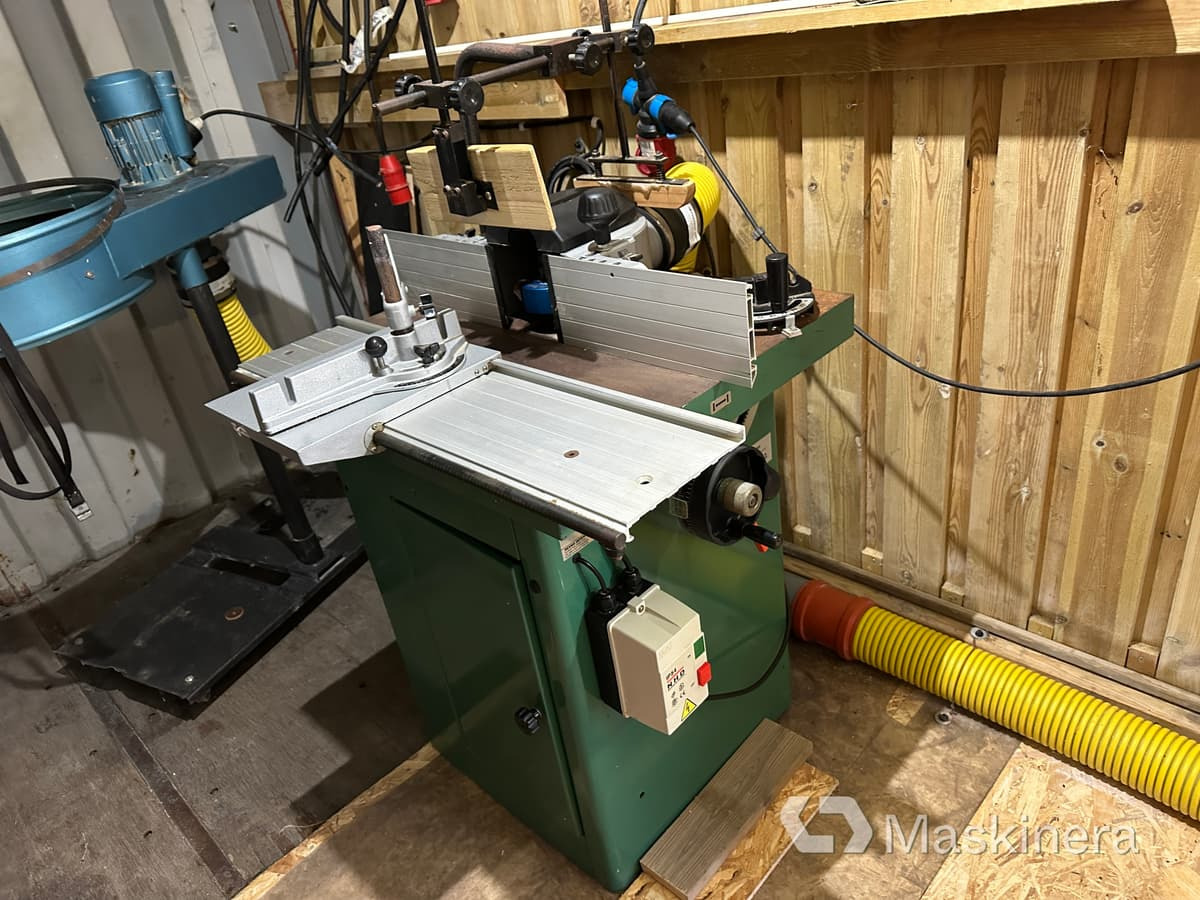 Vertikalfräs KUFO SK-28SP med LUNA spånsug - Деревообробний верстат: фото 2 Vertikalfräs KUFO SK-28SP med LUNA spånsug - Деревообробний верстат: фото 2