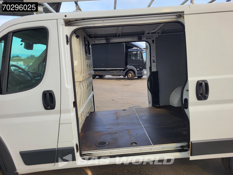 Fiat Ducato 136PK Dubbele Schuifdeur L2H1 Trekhaak Airco Camera Imperiaal L2 Laag Dak Airco Trekhaak - Суцільнометалевий фургон: фото 3 Fiat Ducato 136PK Dubbele Schuifdeur L2H1 Trekhaak Airco Camera Imperiaal L2 Laag Dak Airco Trekhaak - Суцільнометалевий фургон: фото 3