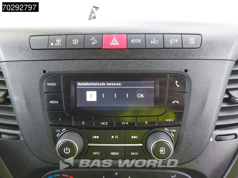 Тентований фургон Iveco Daily 3.0L Automaat Laadklep 180PK Schuifzeilen Zeilen Airco Cruise D'Hollandia Euro6 Schuifzeil Koffer Gesloten laadbak Airco Cruise: фото 13 Тентований фургон Iveco Daily 3.0L Automaat Laadklep 180PK Schuifzeilen Zeilen Airco Cruise D'Hollandia Euro6 Schuifzeil Koffer Gesloten laadbak Airco Cruise: фото 13