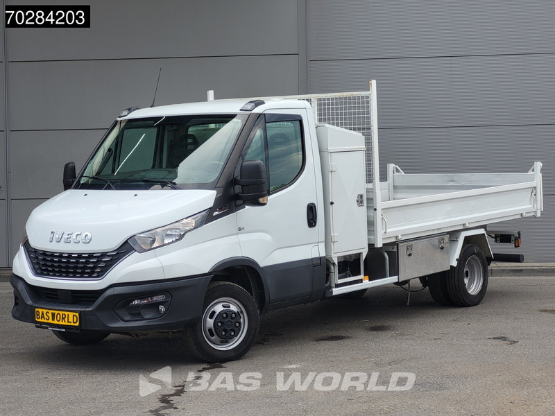 Iveco Daily 35C18 3.0L Automaat Kipper met Kist Dubbellucht 3,5t Trekhaak Cruise Euro6 Tipper Benne Kieper 2m3 Trekhaak Cruise control - Малотоннажний самоскид: фото 2 Iveco Daily 35C18 3.0L Automaat Kipper met Kist Dubbellucht 3,5t Trekhaak Cruise Euro6 Tipper Benne Kieper 2m3 Trekhaak Cruise control - Малотоннажний самоскид: фото 2