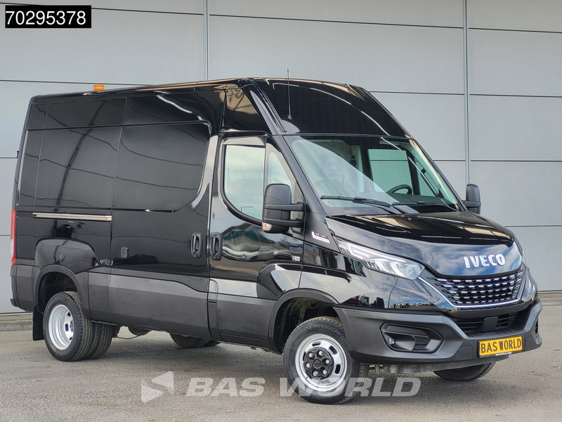 Iveco Daily 35C18 3.0L Automaat L2H2 Dubbellucht 3,5t Trekhaak Navi Airco Cruise Camera Euro6 L2 Airco Trekhaak Cruise control - Суцільнометалевий фургон: фото 3 Iveco Daily 35C18 3.0L Automaat L2H2 Dubbellucht 3,5t Trekhaak Navi Airco Cruise Camera Euro6 L2 Airco Trekhaak Cruise control - Суцільнометалевий фургон: фото 3