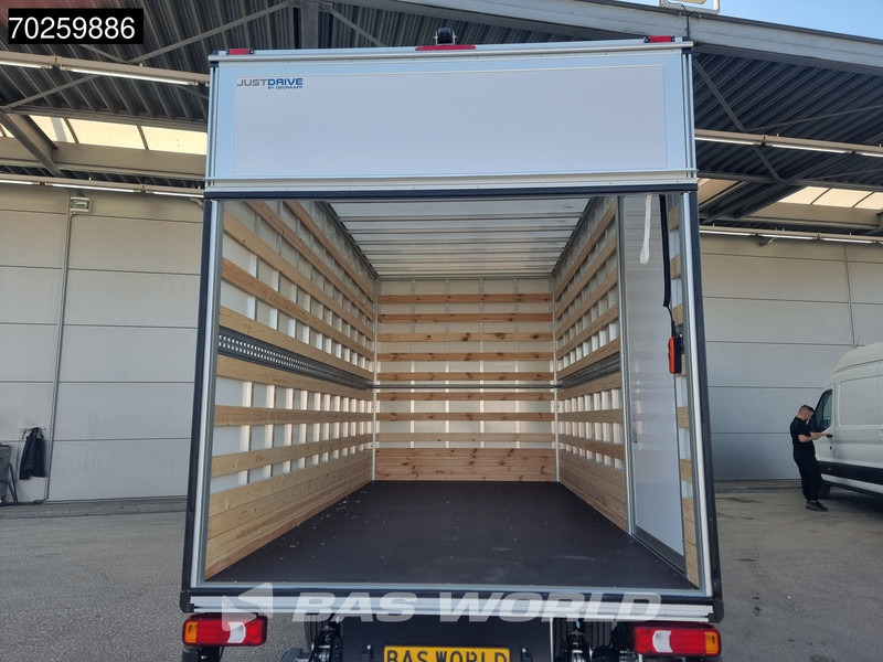 Iveco Daily 35C18 3.0L Automaat Luchtvering Zijdeur Laadklep Bakwagen Navi LED Koffer Gesloten laadbak Bakwagen 21m3 Airco Cruise control - Фургон з закритим кузовом: фото 5 Iveco Daily 35C18 3.0L Automaat Luchtvering Zijdeur Laadklep Bakwagen Navi LED Koffer Gesloten laadbak Bakwagen 21m3 Airco Cruise control - Фургон з закритим кузовом: фото 5