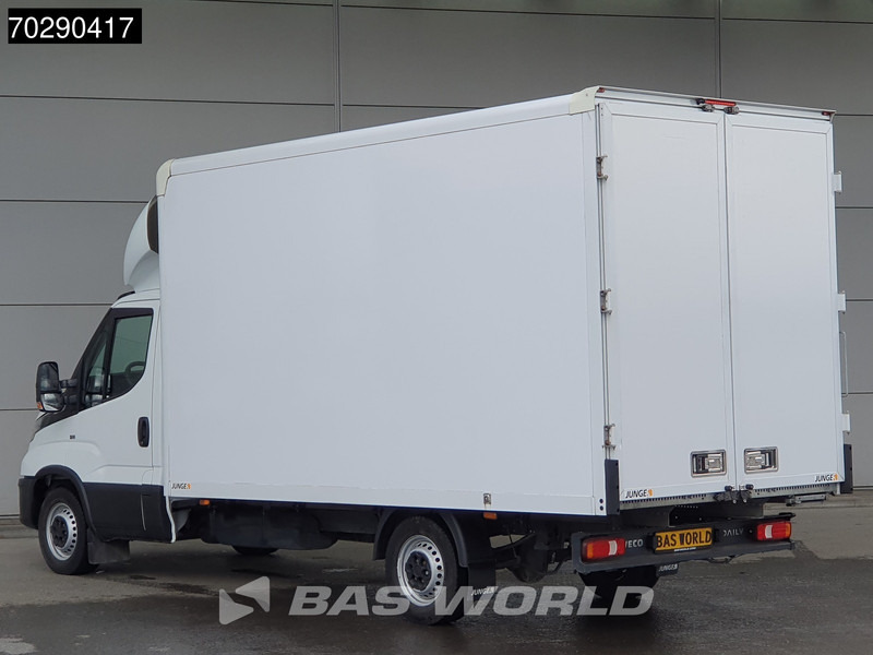 Iveco Daily 35S16 Automaat Bakwagen Achterdeuren 160PK Airco Camera Euro6 Meubelbak Koffer 21m3 Airco - Фургон з закритим кузовом: фото 2 Iveco Daily 35S16 Automaat Bakwagen Achterdeuren 160PK Airco Camera Euro6 Meubelbak Koffer 21m3 Airco - Фургон з закритим кузовом: фото 2