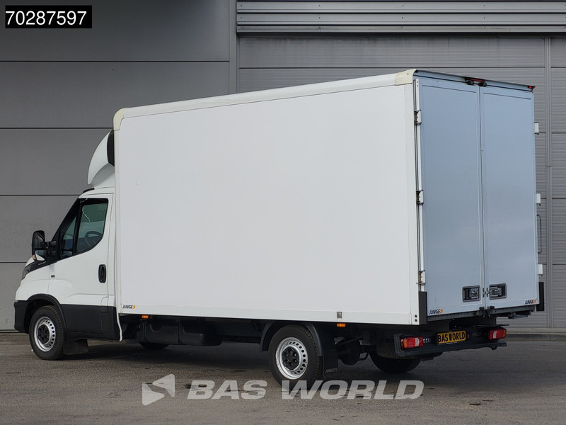 Iveco Daily 35S16 Automaat Bakwagen Achterdeuren Airco Camera Euro6 Meubelbak Koffer 21m3 Airco - Фургон з закритим кузовом: фото 2 Iveco Daily 35S16 Automaat Bakwagen Achterdeuren Airco Camera Euro6 Meubelbak Koffer 21m3 Airco - Фургон з закритим кузовом: фото 2