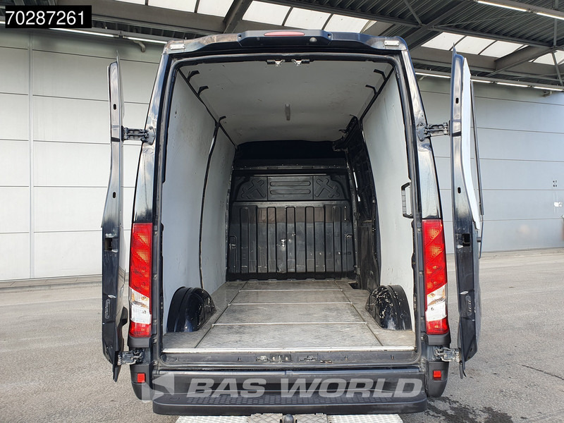 Iveco Daily 35S16 Automaat L2H2 3,5t Trekhaak Airco Cruise Camera Euro6 L2 11m3 Airco Trekhaak Cruise control - Суцільнометалевий фургон: фото 3 Iveco Daily 35S16 Automaat L2H2 3,5t Trekhaak Airco Cruise Camera Euro6 L2 11m3 Airco Trekhaak Cruise control - Суцільнометалевий фургон: фото 3