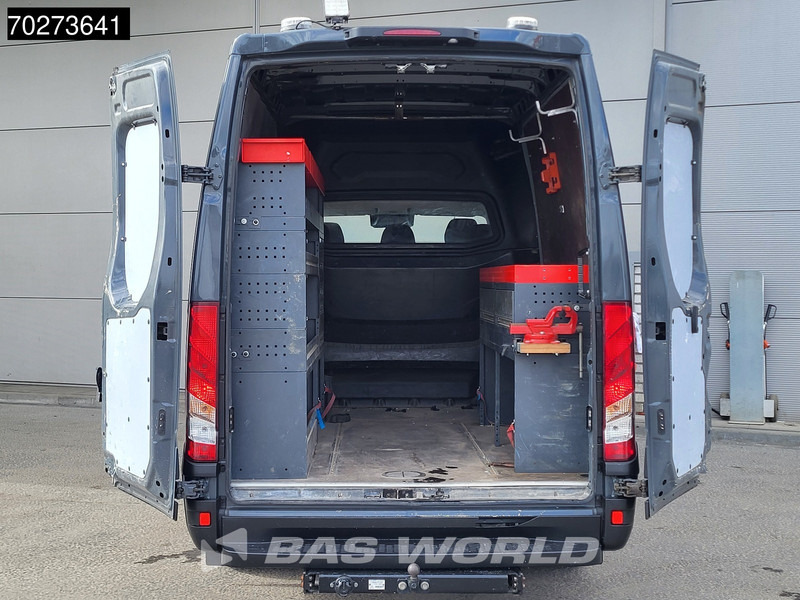 Iveco Daily 35S16 Dubbel Cabine Automaat 3,5t Trekhaak Werkplaatsinrichting LED Airco Cruise Camera Parkeersensoren DC Doka Mixto 8m3 Airco - Суцільнометалевий фургон: фото 5 Iveco Daily 35S16 Dubbel Cabine Automaat 3,5t Trekhaak Werkplaatsinrichting LED Airco Cruise Camera Parkeersensoren DC Doka Mixto 8m3 Airco - Суцільнометалевий фургон: фото 5