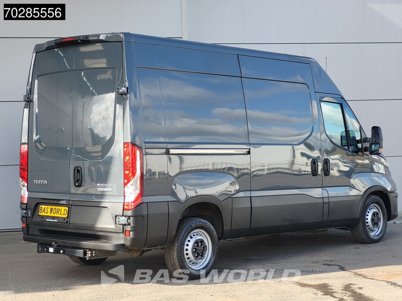 Iveco Daily 35S18 3.0L Automaat 180PK L2H2 3500kg Trekhaak LED Navi Airco Cruise Camera Euro6 L2 11m3 Airco Trekhaak Cruise control - Суцільнометалевий фургон: фото 3 Iveco Daily 35S18 3.0L Automaat 180PK L2H2 3500kg Trekhaak LED Navi Airco Cruise Camera Euro6 L2 11m3 Airco Trekhaak Cruise control - Суцільнометалевий фургон: фото 3