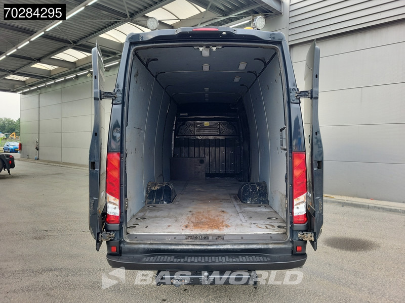 Iveco Daily 50C18 3.0L 180PK Luchtvering L3H2 Dubbellucht 3,5t Trekhaak Airco Camera Euro6 L4H2 16m3 Airco Trekhaak - Суцільнометалевий фургон: фото 3 Iveco Daily 50C18 3.0L 180PK Luchtvering L3H2 Dubbellucht 3,5t Trekhaak Airco Camera Euro6 L4H2 16m3 Airco Trekhaak - Суцільнометалевий фургон: фото 3