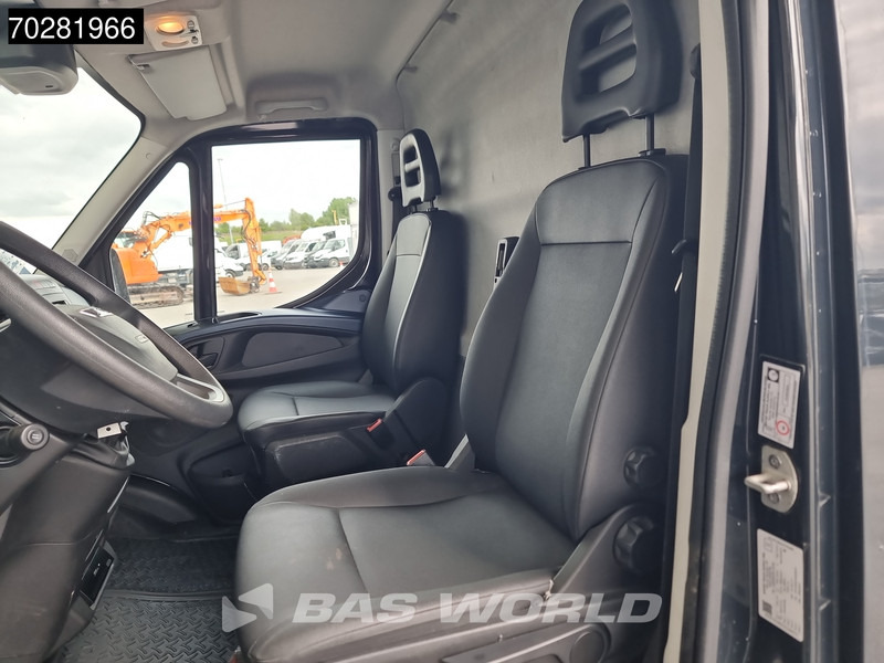 Суцільнометалевий фургон Iveco Daily 50C18 3.0L Automaat L4H2 Luchtvering Dubbellucht 3,5t Trekhaak Airco Cruise Camera Euro6 L4 16m3 Airco Trekhaak Cruise control: фото 13