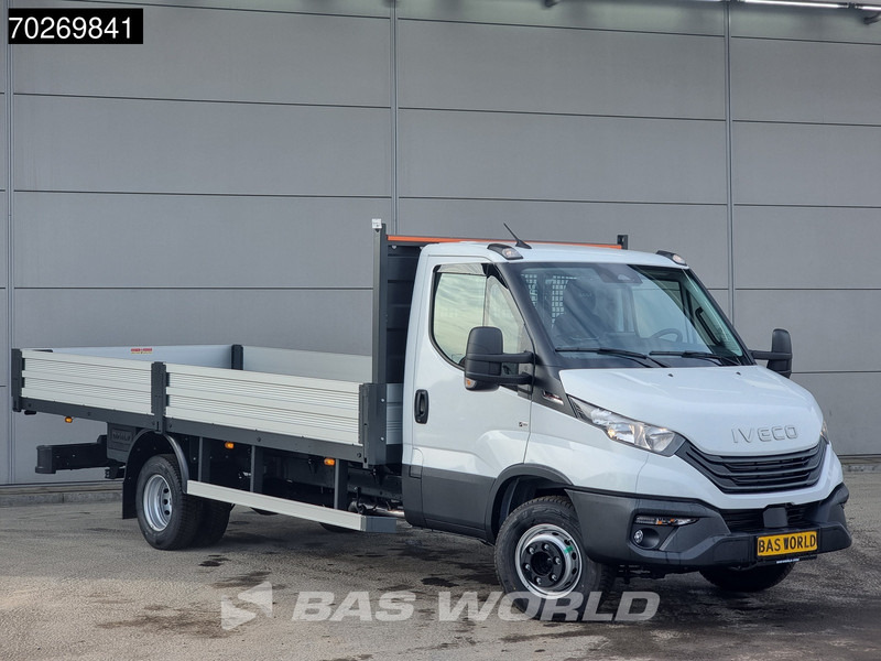 Iveco Daily 70C18 3.0L Automaat 525cm Open laadbak XXL Trekhaak ACC Navi Airco Pickup Pritsche Airco Trekhaak - Легка бортова вантажівка: фото 3 Iveco Daily 70C18 3.0L Automaat 525cm Open laadbak XXL Trekhaak ACC Navi Airco Pickup Pritsche Airco Trekhaak - Легка бортова вантажівка: фото 3