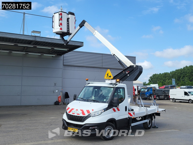 Iveco Daily 35S14 Hoogwerker 11meter Werkhoogte Klubb Navi Airco Cruise Cmaera Parkeersensoren Nacelle Arbeitsbühne 2Personen Airco Cruise c - Комерційний автомобіль: фото 3 Iveco Daily 35S14 Hoogwerker 11meter Werkhoogte Klubb Navi Airco Cruise Cmaera Parkeersensoren Nacelle Arbeitsbühne 2Personen Airco Cruise c - Комерційний автомобіль: фото 3