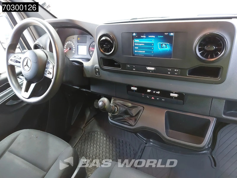 Суцільнометалевий фургон Mercedes-Benz Sprinter 314 CDI L2H2 Trekhaak Airco Cruise Camera MBUX CarPlay Euro6 L2 Airco Trekhaak Cruise control: фото 10 Суцільнометалевий фургон Mercedes-Benz Sprinter 314 CDI L2H2 Trekhaak Airco Cruise Camera MBUX CarPlay Euro6 L2 Airco Trekhaak Cruise control: фото 10