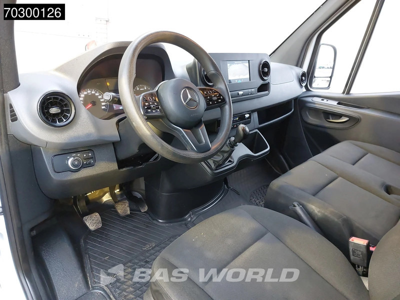 Суцільнометалевий фургон Mercedes-Benz Sprinter 314 CDI L2H2 Trekhaak Airco Cruise Camera MBUX CarPlay Euro6 L2 Airco Trekhaak Cruise control: фото 13 Суцільнометалевий фургон Mercedes-Benz Sprinter 314 CDI L2H2 Trekhaak Airco Cruise Camera MBUX CarPlay Euro6 L2 Airco Trekhaak Cruise control: фото 13