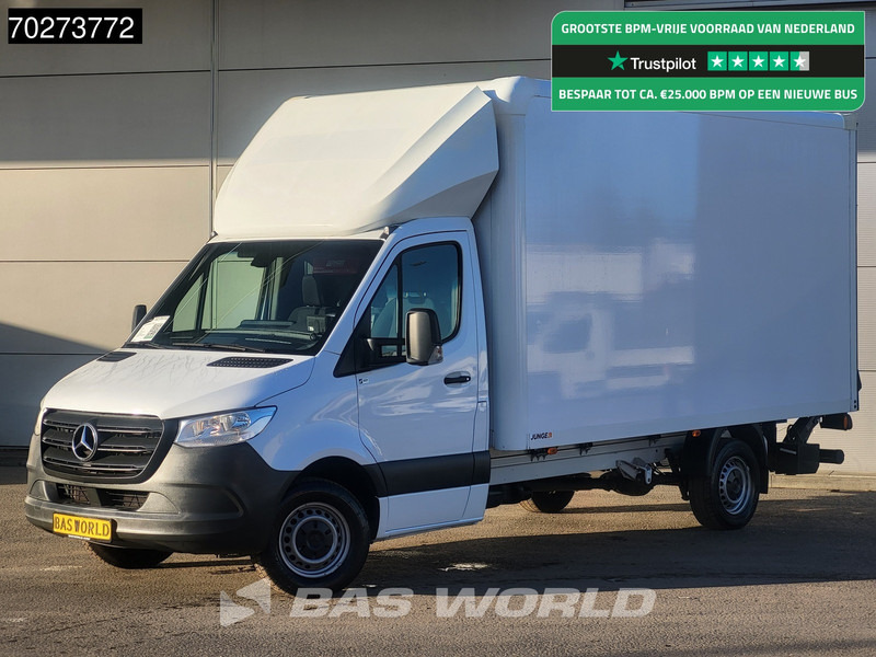 Mercedes-Benz Sprinter 317 CDI Automaat Bakwagen Laadklep Camera Airco Koffer Meubelbak 20m3 Airco - Фургон з закритим кузовом: фото 1 Mercedes-Benz Sprinter 317 CDI Automaat Bakwagen Laadklep Camera Airco Koffer Meubelbak 20m3 Airco - Фургон з закритим кузовом: фото 1