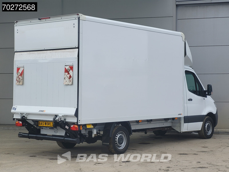 Mercedes-Benz Sprinter 317 CDI Automaat Bakwagen Laadklep Camera Airco Koffer Meubelbak 20m3 Airco - Фургон з закритим кузовом: фото 5 Mercedes-Benz Sprinter 317 CDI Automaat Bakwagen Laadklep Camera Airco Koffer Meubelbak 20m3 Airco - Фургон з закритим кузовом: фото 5