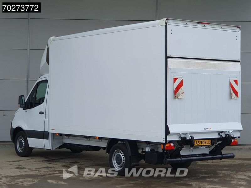 Mercedes-Benz Sprinter 317 CDI Automaat Bakwagen Laadklep Camera Airco Koffer Meubelbak 20m3 Airco - Фургон з закритим кузовом: фото 2 Mercedes-Benz Sprinter 317 CDI Automaat Bakwagen Laadklep Camera Airco Koffer Meubelbak 20m3 Airco - Фургон з закритим кузовом: фото 2