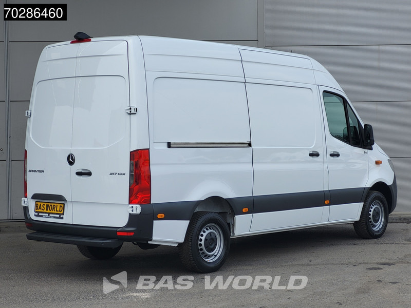 Mercedes-Benz Sprinter 317 CDI Automaat L2H2 Navi Airco Cruise Camera Parkeersensoren MBUX Euro6 L2 12m3 Airco Cruise control - Суцільнометалевий фургон: фото 5 Mercedes-Benz Sprinter 317 CDI Automaat L2H2 Navi Airco Cruise Camera Parkeersensoren MBUX Euro6 L2 12m3 Airco Cruise control - Суцільнометалевий фургон: фото 5
