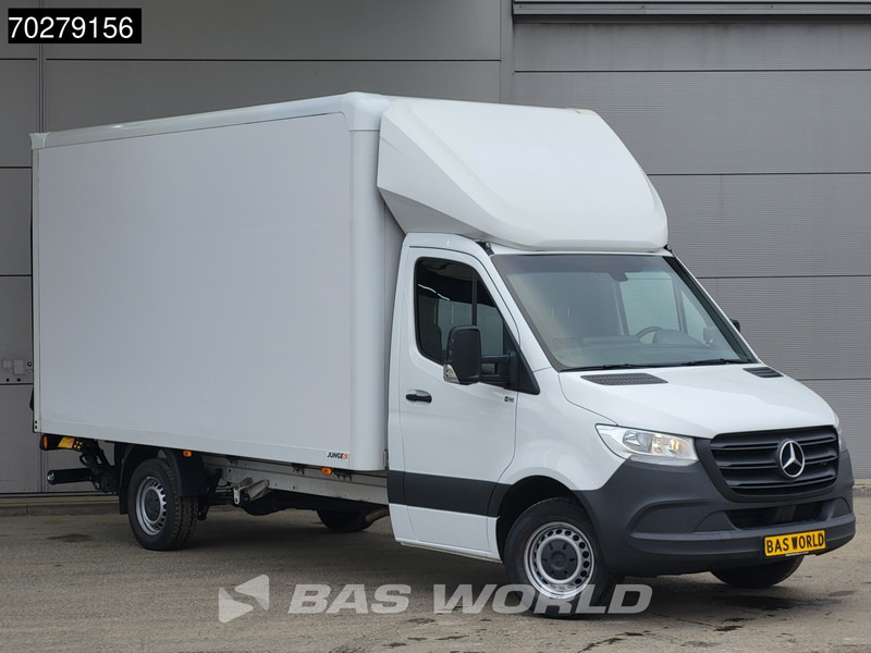 Mercedes-Benz Sprinter 317 CDI Bakwagen Automaat Laadklep Camera Meubelbak Koffer LBW 21m3 Airco - Фургон з закритим кузовом: фото 2 Mercedes-Benz Sprinter 317 CDI Bakwagen Automaat Laadklep Camera Meubelbak Koffer LBW 21m3 Airco - Фургон з закритим кузовом: фото 2
