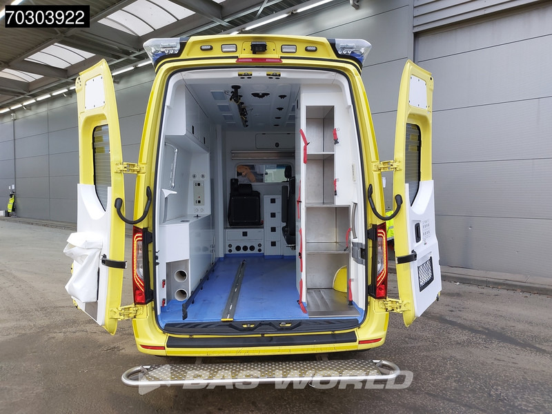 Mercedes-Benz Sprinter 319 CDI 3.0L V6 Ambulance 190PK L2H2 LED Airco Cruise Camera MBUX CarPlay Euro6 Krankenwagen Rettungswagen L2 8m3 Airco Cruise c - Карета швидкої допомоги: фото 3 Mercedes-Benz Sprinter 319 CDI 3.0L V6 Ambulance 190PK L2H2 LED Airco Cruise Camera MBUX CarPlay Euro6 Krankenwagen Rettungswagen L2 8m3 Airco Cruise c - Карета швидкої допомоги: фото 3
