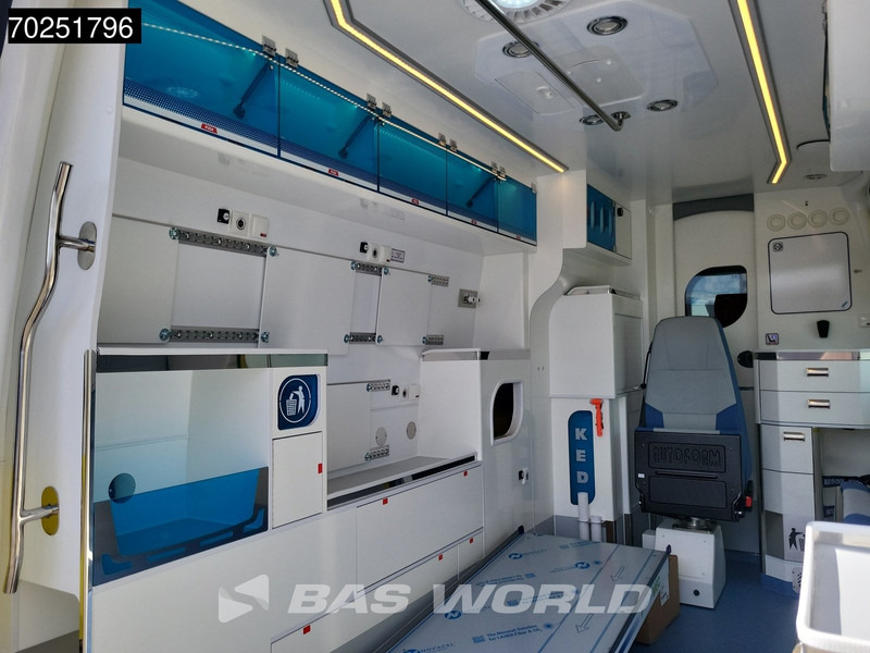 Mercedes-Benz Sprinter 319 CDI Automaat L2H2 New! Ambulance Ziekenwagen Rettungswagen Krankenwagen 10m3 Airco Cruise control - Карета швидкої допомоги: фото 5 Mercedes-Benz Sprinter 319 CDI Automaat L2H2 New! Ambulance Ziekenwagen Rettungswagen Krankenwagen 10m3 Airco Cruise control - Карета швидкої допомоги: фото 5