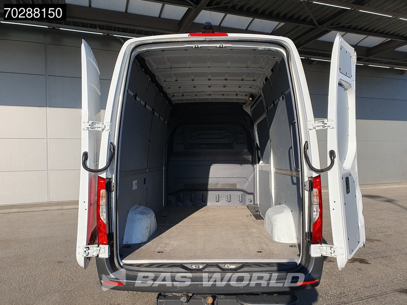 Mercedes-Benz Sprinter 319 CDI Automaat L2H2 Trekhaak Airco MBUX CarPlay Parkeersensoren Euro6 L2 12m3 Airco Trekhaak - Суцільнометалевий фургон: фото 3 Mercedes-Benz Sprinter 319 CDI Automaat L2H2 Trekhaak Airco MBUX CarPlay Parkeersensoren Euro6 L2 12m3 Airco Trekhaak - Суцільнометалевий фургон: фото 3
