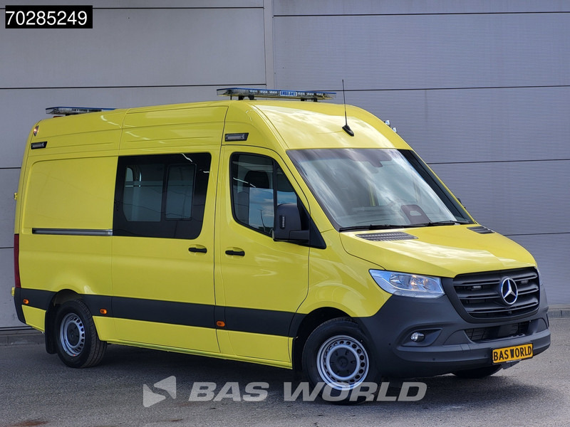 Mercedes-Benz Sprinter 319 CDI Automaat Nieuw! Complete Ambulance Ziekenwagen Rettungswagen Krankenwagen 11m3 Airco Cruise control - Карета швидкої допомоги: фото 5 Mercedes-Benz Sprinter 319 CDI Automaat Nieuw! Complete Ambulance Ziekenwagen Rettungswagen Krankenwagen 11m3 Airco Cruise control - Карета швидкої допомоги: фото 5