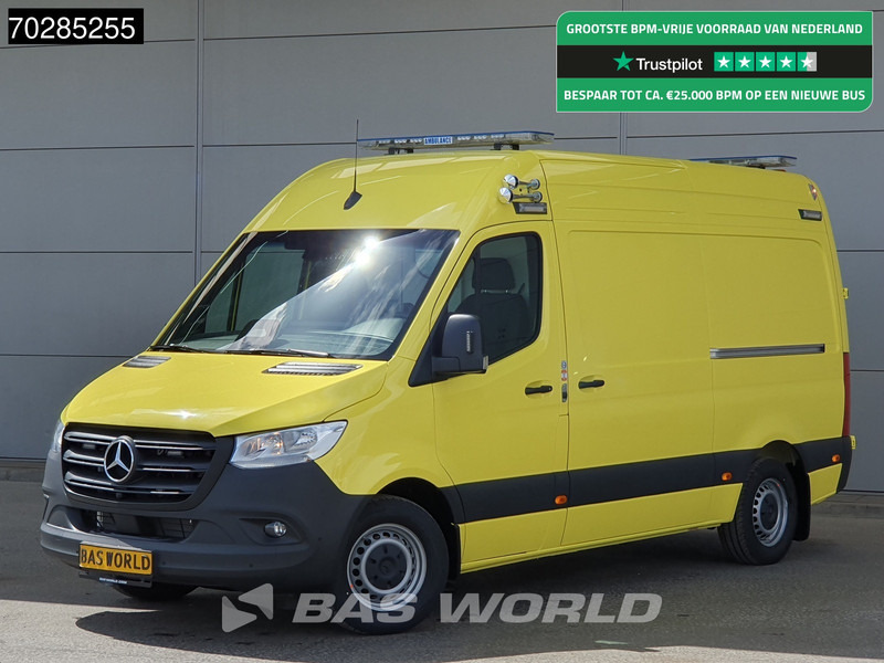 Mercedes-Benz Sprinter 319 CDI Automaat Nieuw! Complete Ambulance Ziekenwagen Rettungswagen Krankenwagen 11m3 Airco Cruise control - Карета швидкої допомоги: фото 1 Mercedes-Benz Sprinter 319 CDI Automaat Nieuw! Complete Ambulance Ziekenwagen Rettungswagen Krankenwagen 11m3 Airco Cruise control - Карета швидкої допомоги: фото 1