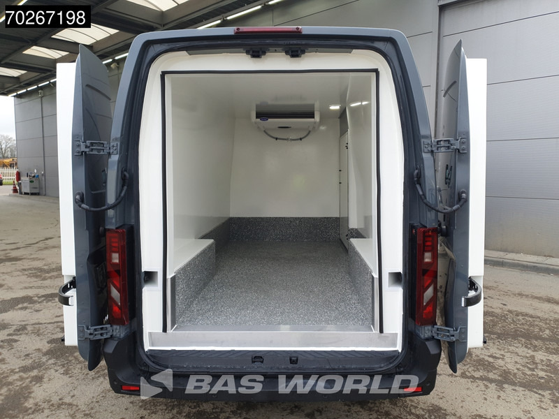 Renault Master 130pk Koelwagen Vriezer -18 Carrier Xarios 200 230V stekker LED Camera Parkeersensoren Airco Cruise Vries Koeler Kühlwagen Kühler Frig - Фургон-рефрижератор: фото 5 Renault Master 130pk Koelwagen Vriezer -18 Carrier Xarios 200 230V stekker LED Camera Parkeersensoren Airco Cruise Vries Koeler Kühlwagen Kühler Frig - Фургон-рефрижератор: фото 5