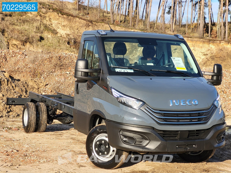 Iveco Daily 70C18 475WB Chassis Cabine Fahrgestell Airco Cruise Navi A/C - Комерційний автомобіль: фото 3 Iveco Daily 70C18 475WB Chassis Cabine Fahrgestell Airco Cruise Navi A/C - Комерційний автомобіль: фото 3