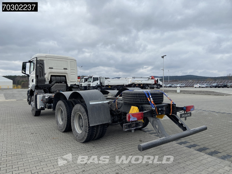 MAN TGS 33.400 6X4 NEW 6x4 chassis Big-Axle Manual Airco EURO 2 - Вантажівка шасі: фото 2 MAN TGS 33.400 6X4 NEW 6x4 chassis Big-Axle Manual Airco EURO 2 - Вантажівка шасі: фото 2