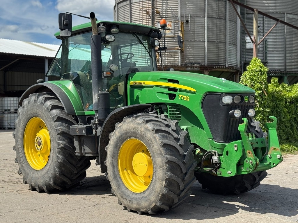 John Deere 7730 AQ - Трактор: фото 1 John Deere 7730 AQ - Трактор: фото 1