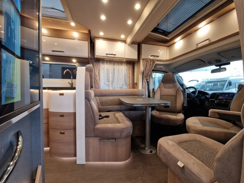 Carthago C1-Tourer T 145 RB-LE lightweight 3.5t - Інтегрований автобудинок: фото 4 Carthago C1-Tourer T 145 RB-LE lightweight 3.5t - Інтегрований автобудинок: фото 4