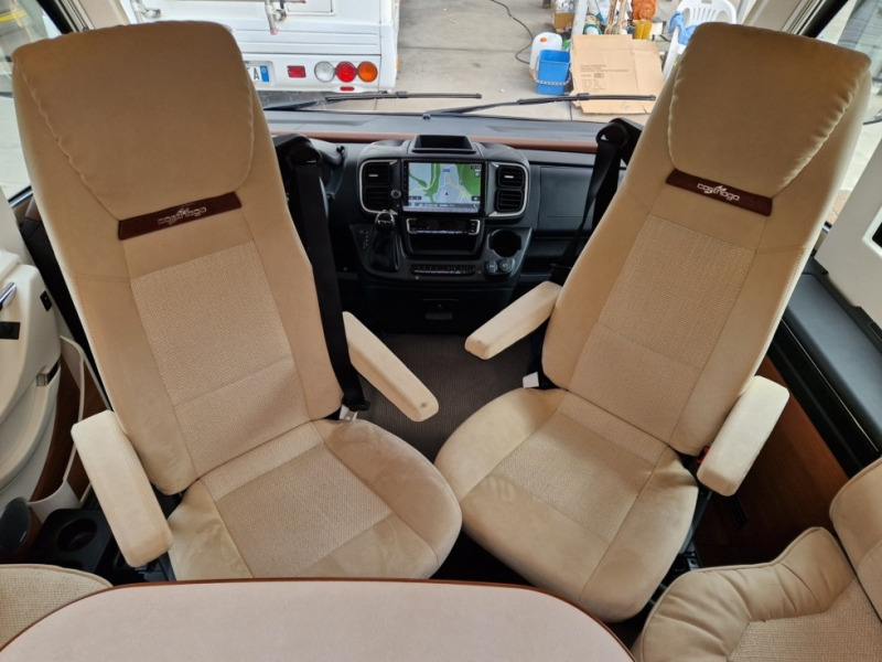 Carthago Chic C Line I 4.9 LE/L - Інтегрований автобудинок: фото 4 Carthago Chic C Line I 4.9 LE/L - Інтегрований автобудинок: фото 4